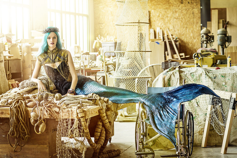 Illustration for article titled HOLIDAY SUBMERGED : A HOLIDAY LOOKBOOK